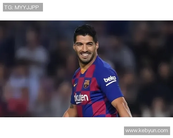 聚焦足球巨星转场瞬间展现速度与力量的完美结合