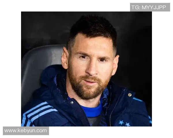 足球球星全球排名第一的背后揭秘 他如何超越顶尖竞争者成为时代传奇